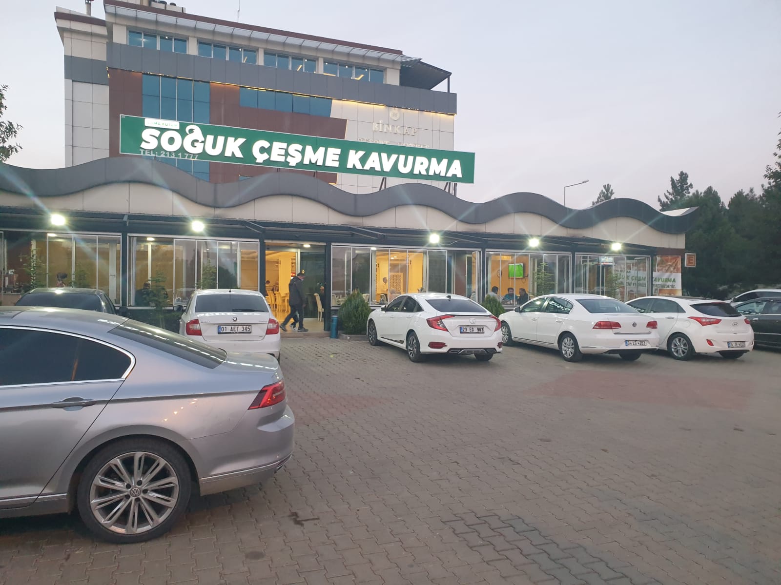 First slide [800x400]