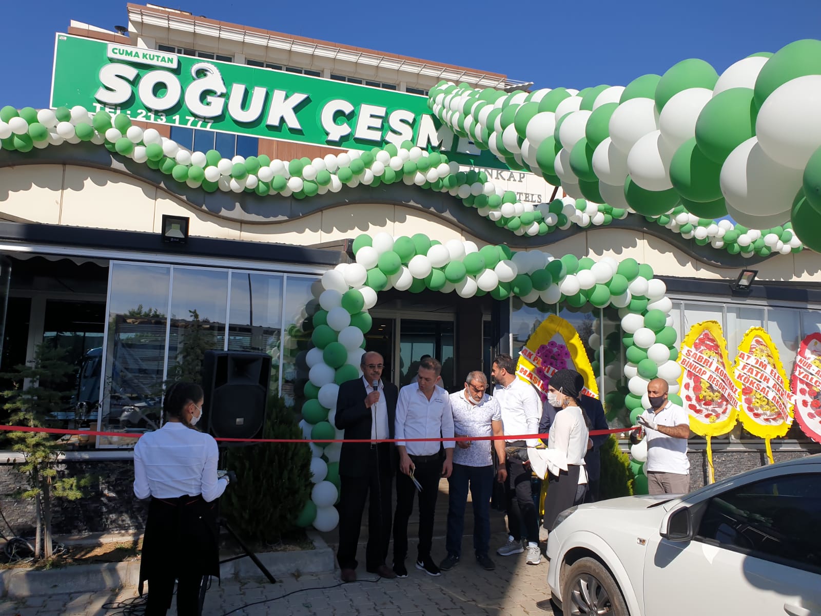 First slide [800x400]